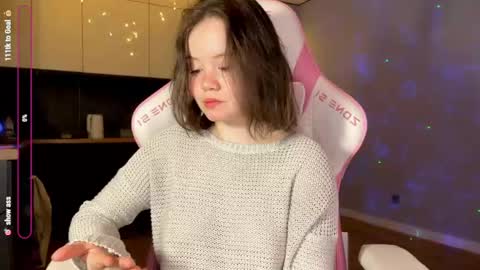 Rebecca Nikson online show from 01-17-25, 05:32