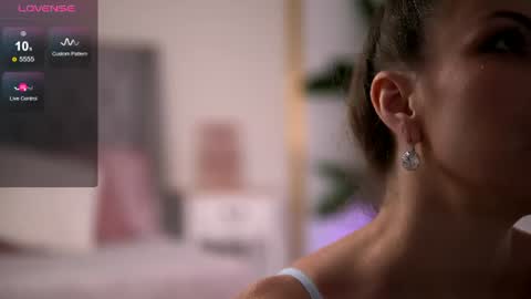 Snapshot of rebeccarese chatting on 06-29-26, 07:58 Rebecca online show from 06-29-26, 07:58