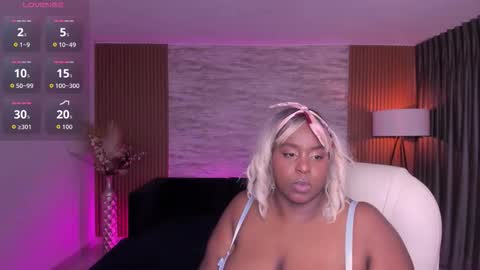 Snapshot of rebeka_spencer chatting on 02-14-26, 11:18 rebeka online show from 02-14-26, 11:18