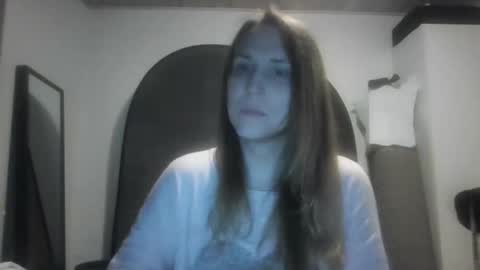 Keely KeKe Kiwi online show from 10-25-25, 04:02