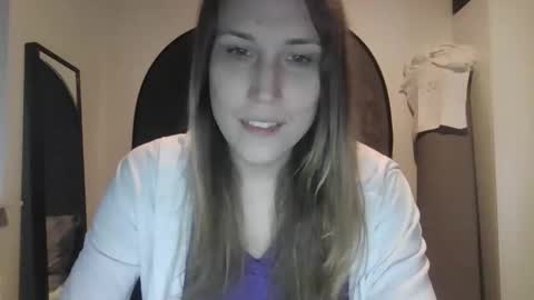 Keely KeKe Kiwi online show from 10-29-25, 12:40