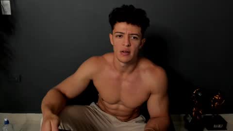 twitter REECET26 instagram RECCETAYLOR online show from 02-23-25, 05:50