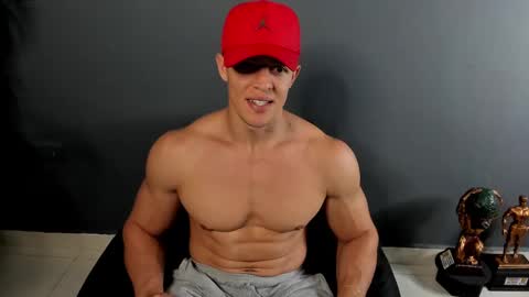 twitter REECET26 instagram RECCETAYLOR online show from 03-12-25, 12:42