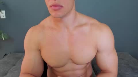 twitter REECET26 instagram RECCETAYLOR online show from 12-21-25, 03:19