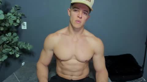 twitter REECET26 instagram RECCETAYLOR online show from 02-14-26, 12:07