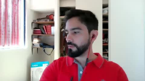 Snapshot of reckless_86 chatting on 12-12-24, 02:00 Roderick c2c online show from 12-12-24, 02:00
