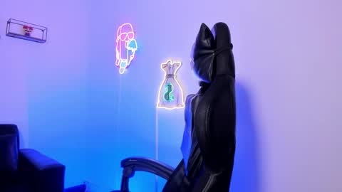 red_4kt online show from 03-25-26, 09:54