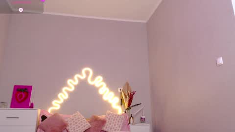 Snapshot of red__candy chatting on 12-06-24, 03:55 red__candy online show from 12-06-24, 03:55