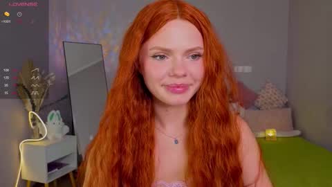 Snapshot of red__candy chatting on 09-15-25, 01:22 red__candy online show from 09-15-25, 01:22