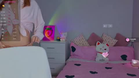 Snapshot of red__candy chatting on 09-27-25, 12:10 red__candy online show from 09-27-25, 12:10