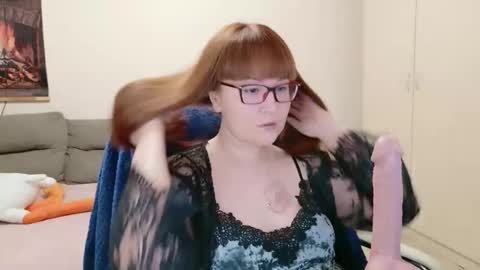 Lisa online show from 02-16-26, 07:43