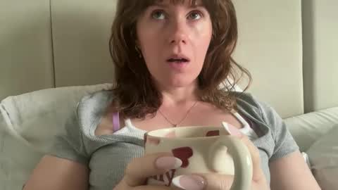 Snapshot of red_head_rosie_69 chatting on 05-20-26, 09:04 Rosie online show from 05-20-26, 09:04