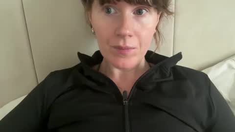 Snapshot of red_head_rosie_69 chatting on 05-28-26, 07:27 Rosie online show from 05-28-26, 07:27