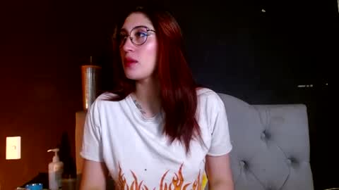 Snapshot of red_moonn chatting on 07-03-26, 05:14 IG OF red moonn online show from 07-03-26, 05:14