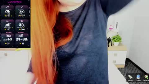 Lessy Fox online show from 12-26-24, 07:05