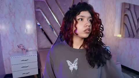 red_pandaa online show from 07-07-26, 06:47