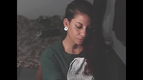 Snapshot of red_savage_ chatting on 02-12-25, 05:16 Instagram Valerie yourdream online show from 02-12-25, 05:16