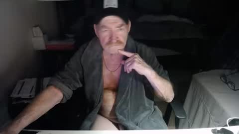 Red online show from 06-09-26, 07:42