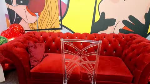 Snapshot of reddoll_ chatting on 02-19-26, 07:15 Lily online show from 02-19-26, 07:15