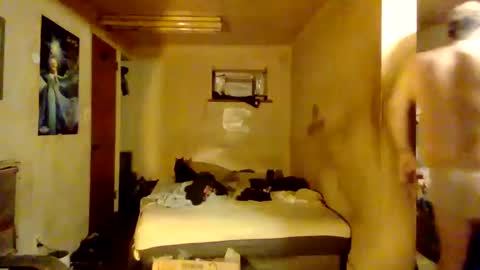 reddragon1195 online show from 12-04-24, 02:31