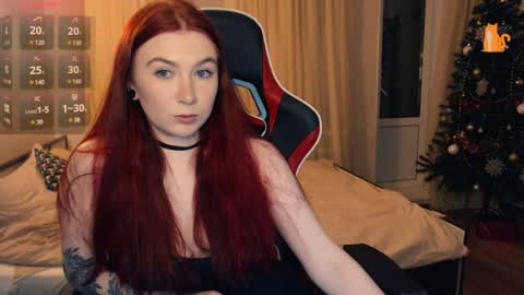 Snapshot of redhaired_kitty chatting on 12-29-24, 01:13 Lina online show from 12-29-24, 01:13