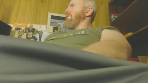 Snapshot of redhead4fun chatting on 11-12-25, 01:17 theredhead4fun online show from 11-12-25, 01:17