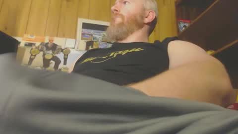 Snapshot of redhead4fun chatting on 11-17-25, 06:03 theredhead4fun online show from 11-17-25, 06:03