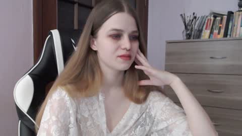 Lily online show from 12-29-24, 06:14