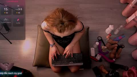 Redhead Shark online show from 02-15-25, 03:39