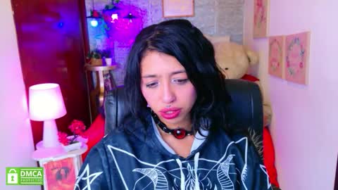 Lili Lopez online show from 01-17-26, 08:01