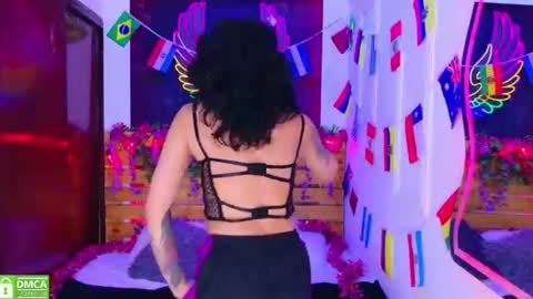 Snapshot of redhotter_ chatting on 07-10-26, 08:00 Lili Lopez online show from 07-10-26, 08:00
