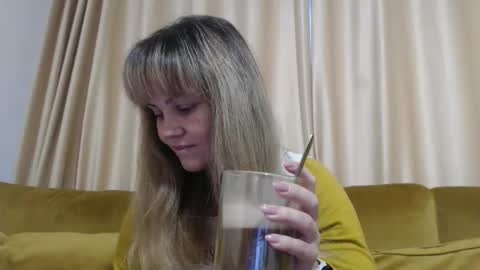 RedJessica online show from 11-17-25, 05:57