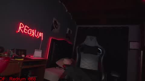 Red online show from 10-13-25, 09:37