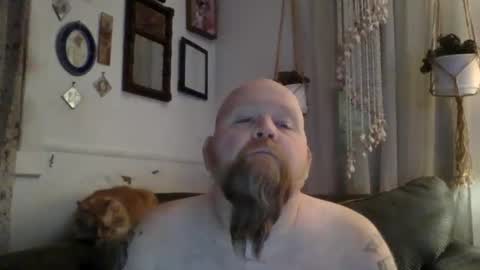 Snapshot of redrumthefool chatting on 12-12-24, 03:43 The fool online show from 12-12-24, 03:43
