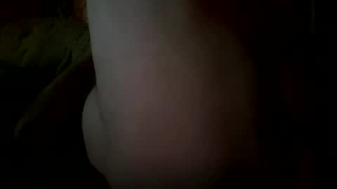 Snapshot of reeferleefer chatting on 11-21-25, 02:10 Lee online show from 11-21-25, 02:10