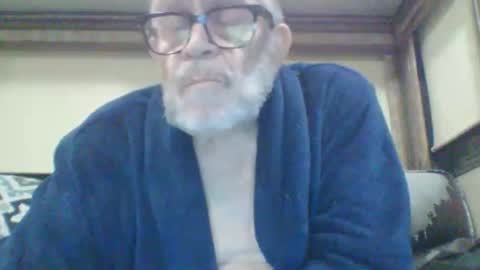 Snapshot of reese960384 chatting on 01-15-26, 08:30 reese960384 online show from 01-15-26, 08:30