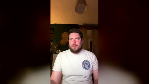 Snapshot of reevescrfg chatting on 05-06-26, 08:47 Boredhorny online show from 05-06-26, 08:47