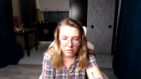 Regina online show from 09-11-25, 11:49