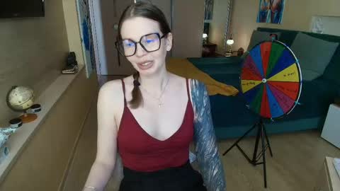Snapshot of reginasparkle chatting on 05-24-26, 10:20 Regina online show from 05-24-26, 10:20