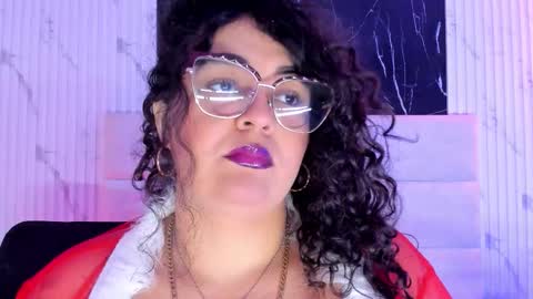 reginavegaa online show from 12-20-25, 11:50