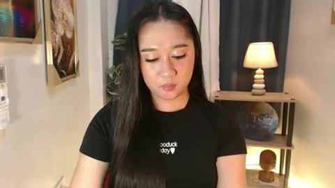 Snapshot of reginethegoddess chatting on 02-13-26, 03:41 regine online show from 02-13-26, 03:41