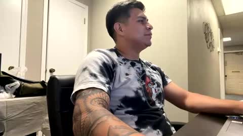 Snapshot of regio2991 chatting on 11-20-25, 02:23 Regio2991 online show from 11-20-25, 02:23