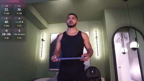 Snapshot of reik_von chatting on 07-06-26, 12:35 Reik online show from 07-06-26, 12:35