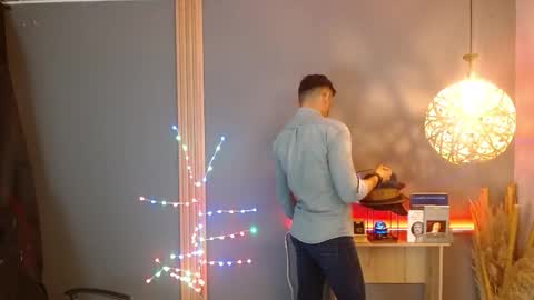   REIKO  online show from 03-12-26, 05:08