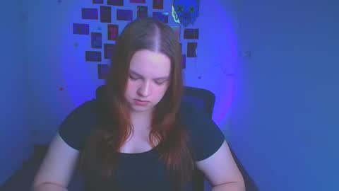 Reina online show from 03-22-26, 06:55