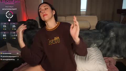 Snapshot of remibliss chatting on 09-27-25, 05:40 Remi online show from 09-27-25, 05:40