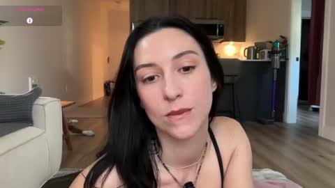 Snapshot of remibliss chatting on 06-22-26, 11:02 Remi online show from 06-22-26, 11:02