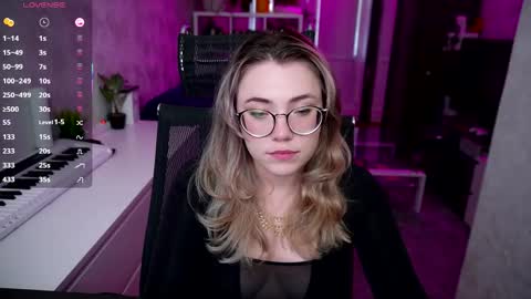 Snapshot of remywild chatting on 09-14-25, 02:49 RemyWild online show from 09-14-25, 02:49