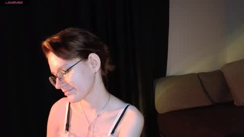 Claire online show from 05-31-26, 06:09