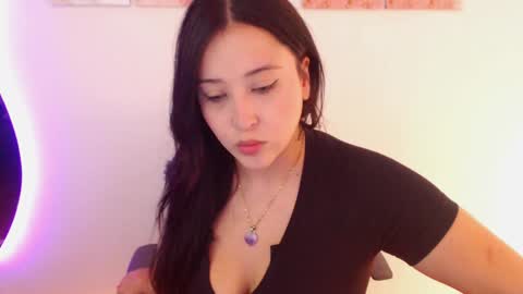 Snapshot of renata_ruiz chatting on 12-11-24, 07:14 online show from 12-11-24, 07:14